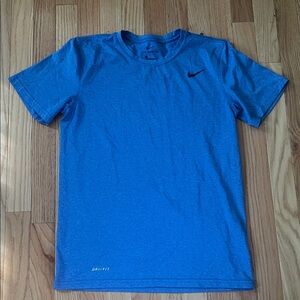 Nike T Shirt Mens Small Blue Logo The Nike Tee Short Sleeve Athletic